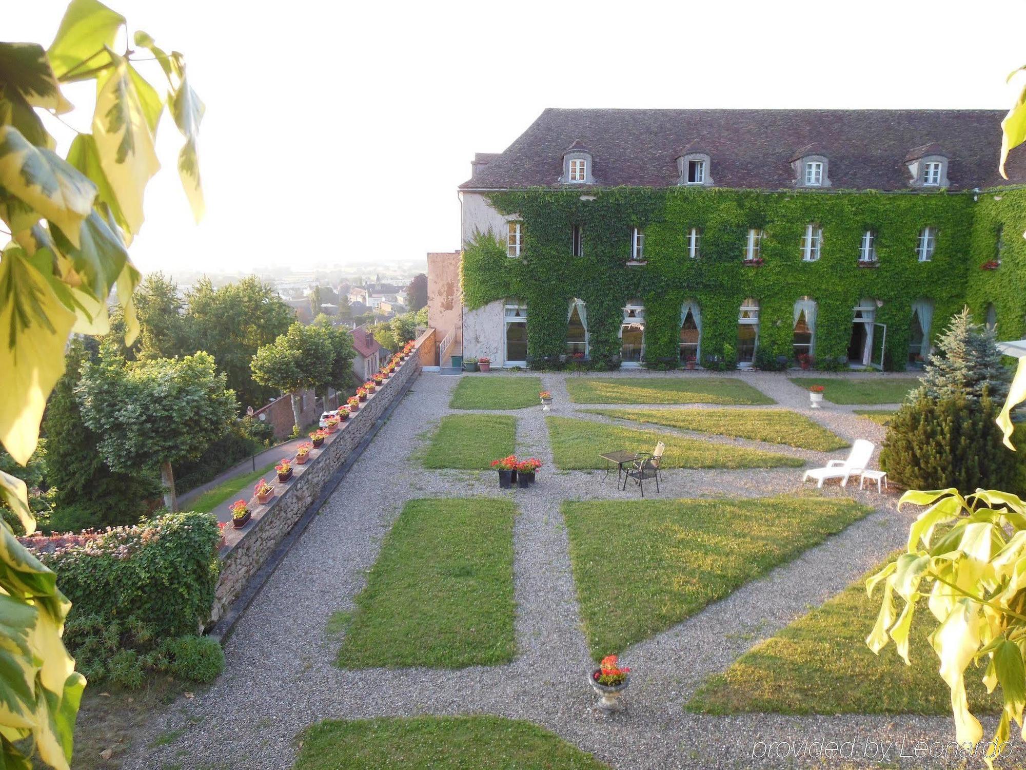 Hotel Les Ursulines Autun Exterior photo